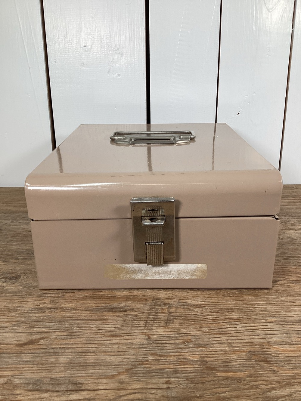 Vintage Beige Metal Lock Box 8" x 9.75" x 4"